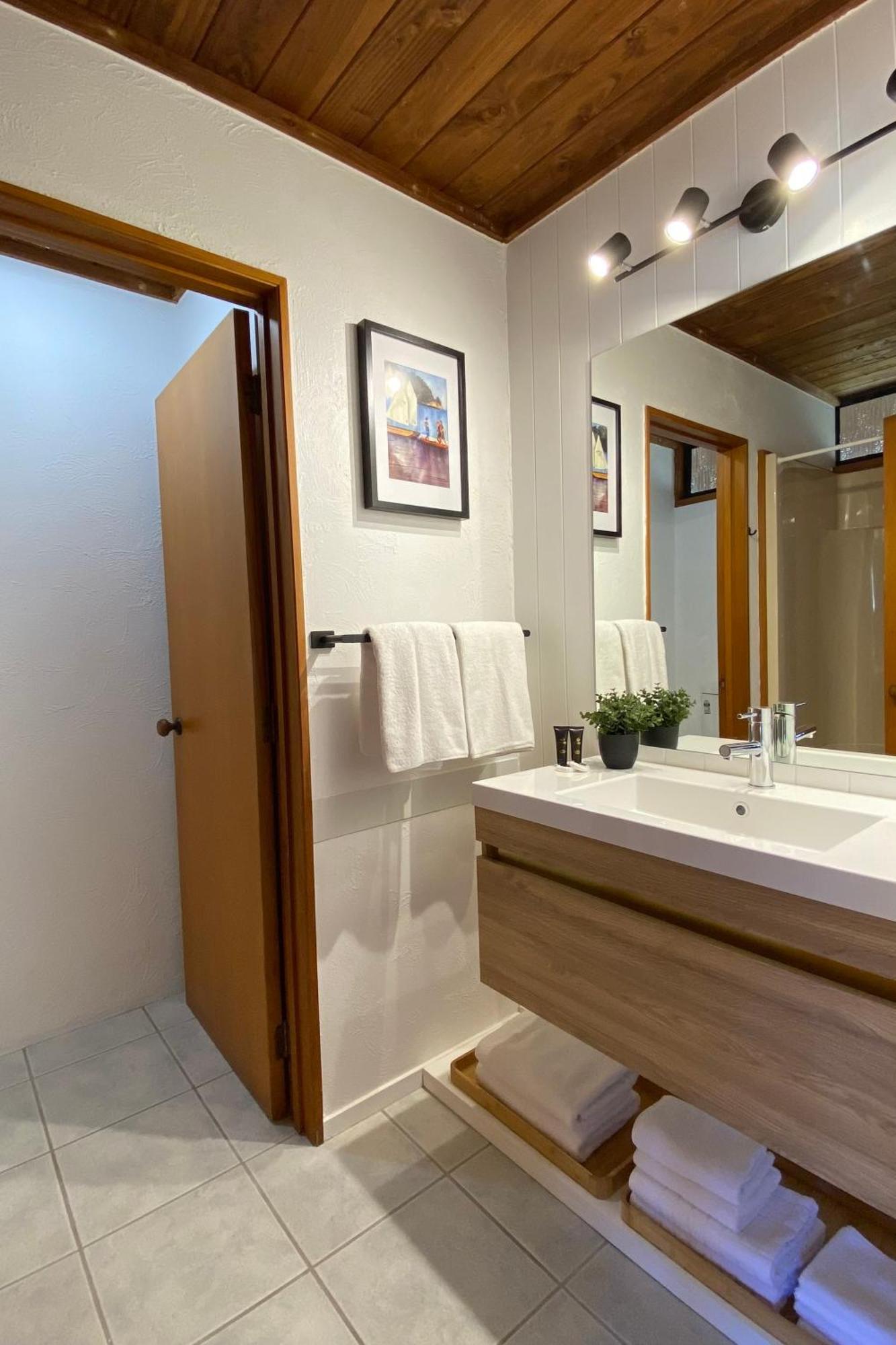 The Swiss Chalet Holiday Apartment 5, Bay Of Islands Paihia Bagian luar foto